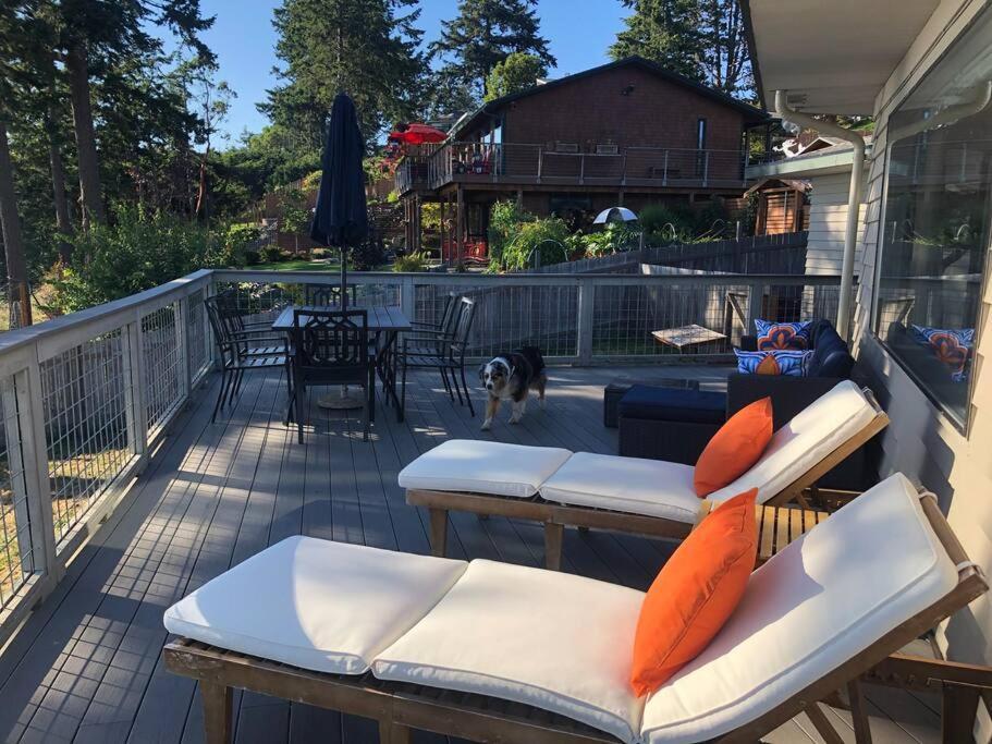 Waterfront, Sunsets And Mountains Villa Порт Таунсънд Екстериор снимка