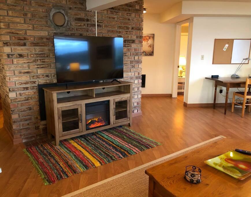 Waterfront, Sunsets And Mountains Villa Порт Таунсънд Екстериор снимка